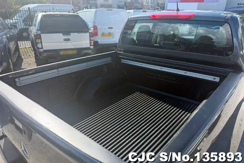 Mercedes Benz X-Class in Gray for Sale Image 6