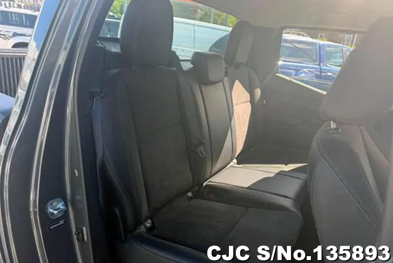 Mercedes Benz X-Class in Gray for Sale Image 9