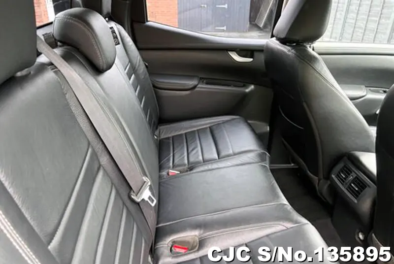 Mercedes Benz X-Class in Gray for Sale Image 9