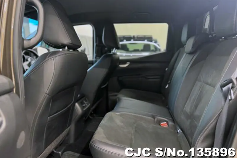 Mercedes Benz X-Class in Gray for Sale Image 8