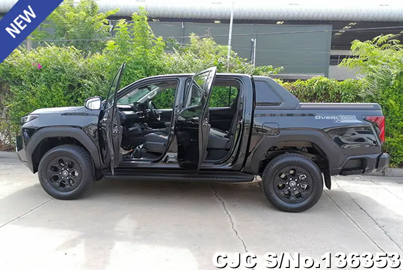 Toyota Hilux in Attitude Black Mica for Sale Image 9