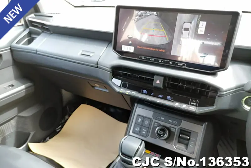 Toyota Hilux in Attitude Black Mica for Sale Image 16