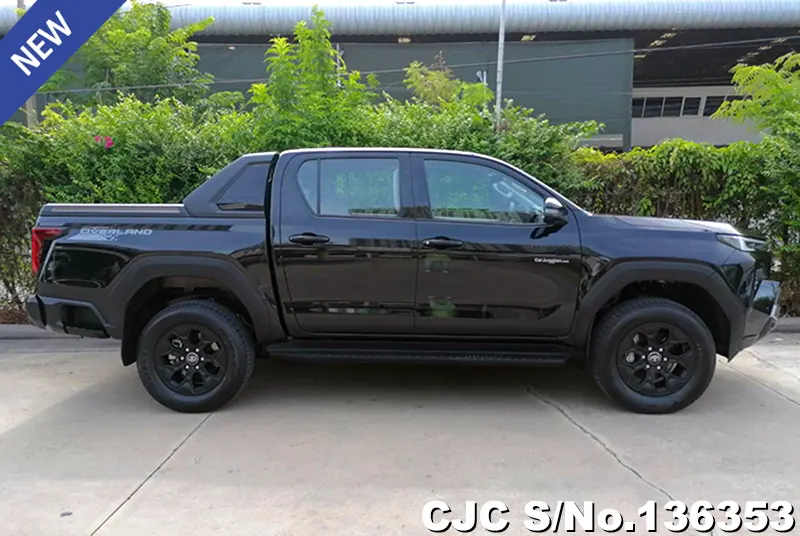 Toyota Hilux in Attitude Black Mica for Sale Image 6