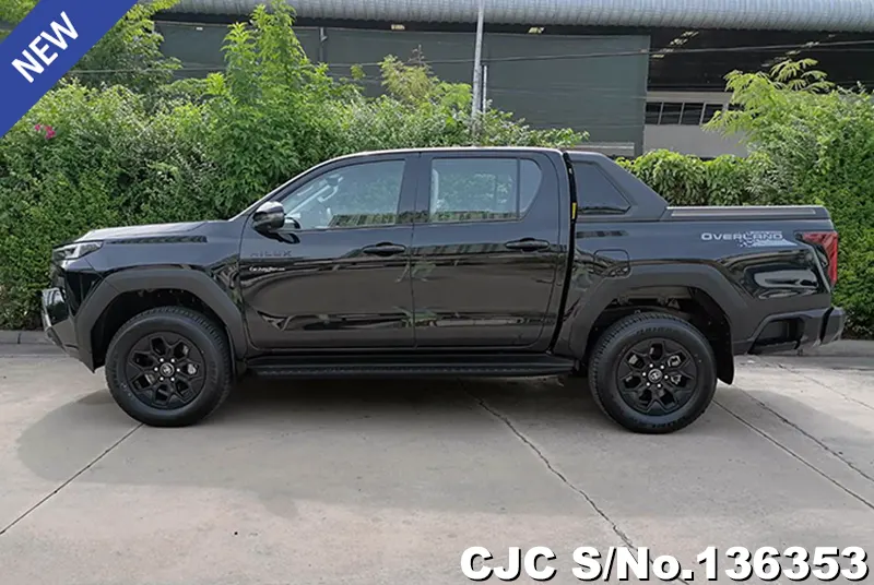 Toyota Hilux in Attitude Black Mica for Sale Image 7