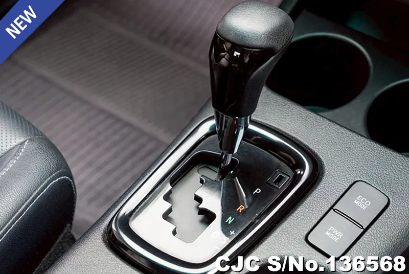 Toyota Hilux in Silver for Sale Image 13
