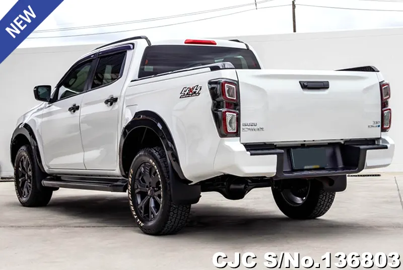 Isuzu D-Max in White for Sale Image 1