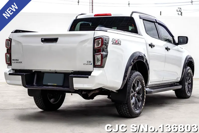 Isuzu D-Max in White for Sale Image 2