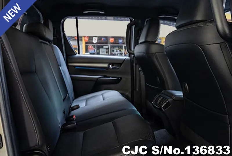 Toyota Hilux in Oxide Bronze Metallic for Sale Image 9
