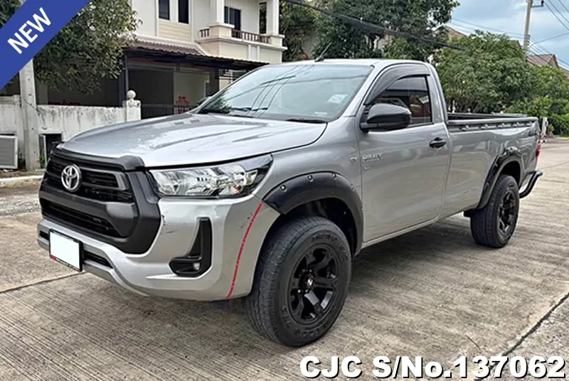 Toyota / Hilux / Revo