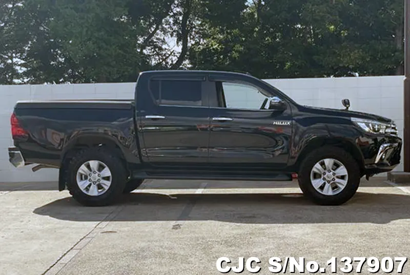 Toyota Hilux in Black for Sale Image 6