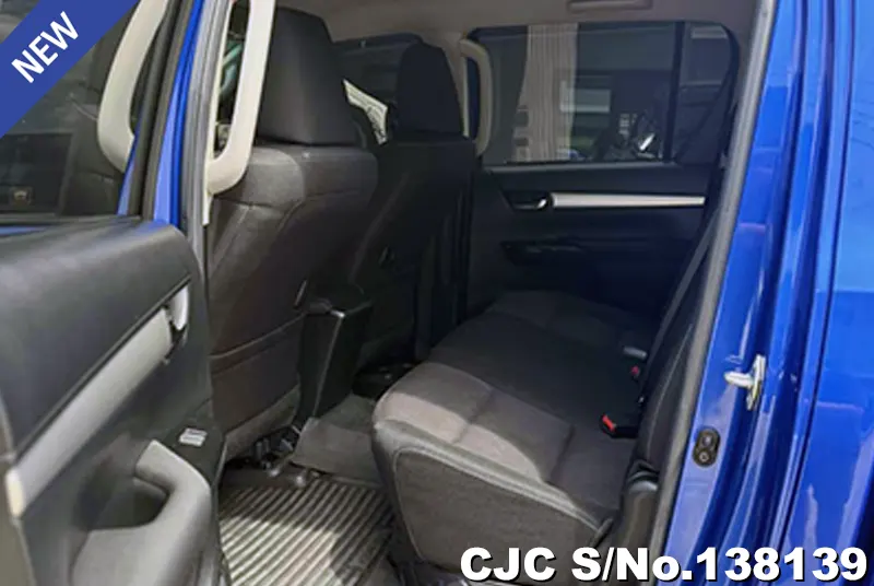 Toyota Hilux in Blue for Sale Image 8
