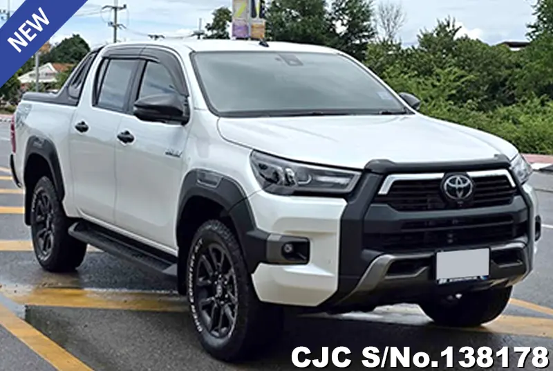 Toyota / Hilux / Revo Rocco