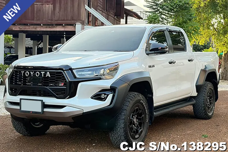 Toyota / Hilux / Revo