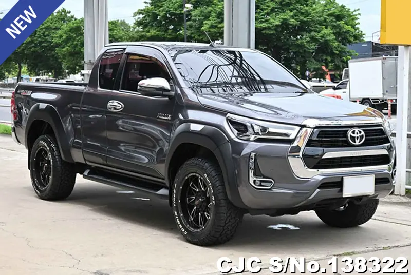 Toyota / Hilux / Revo
