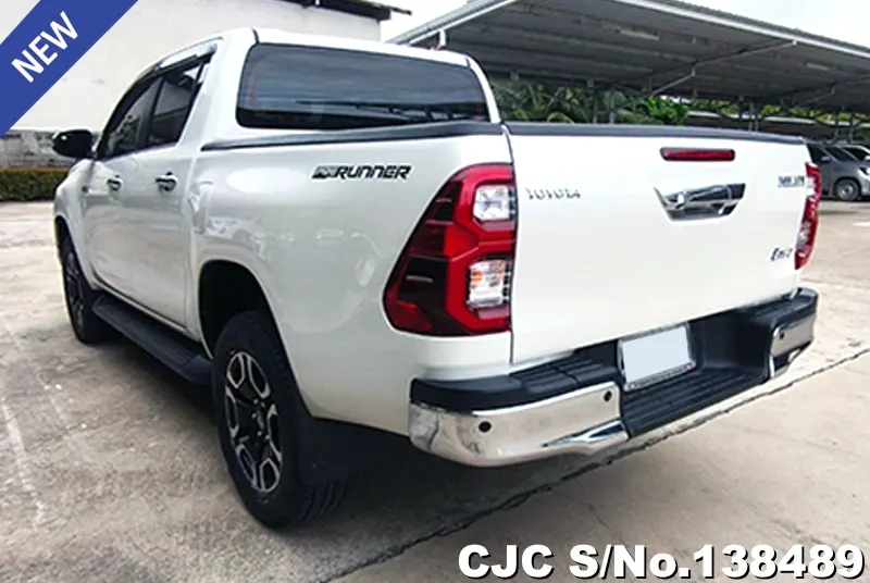 Toyota Hilux in White for Sale Image 1