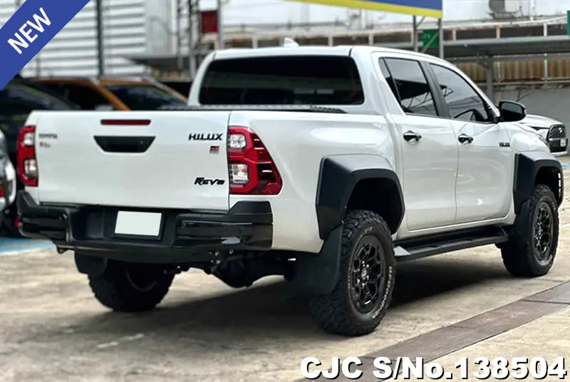 Toyota Hilux in White for Sale Image 2