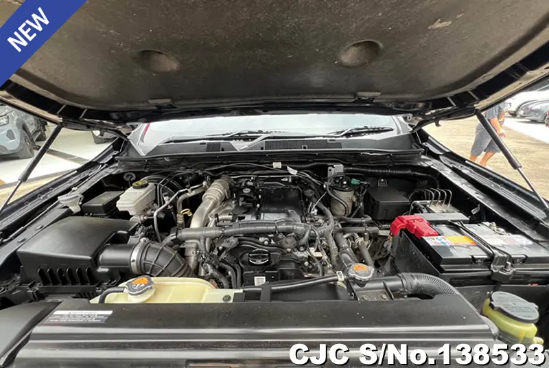 Nissan Navara in Black for Sale Image 9