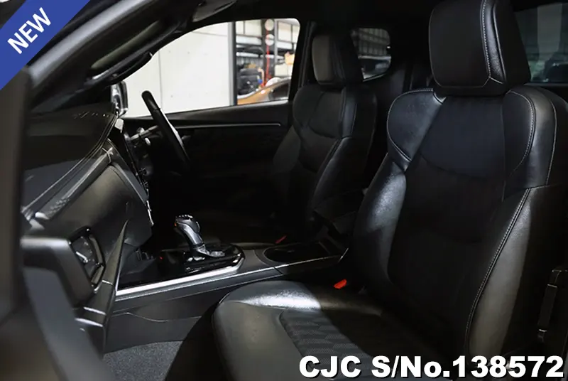 Isuzu D-Max in Black for Sale Image 8