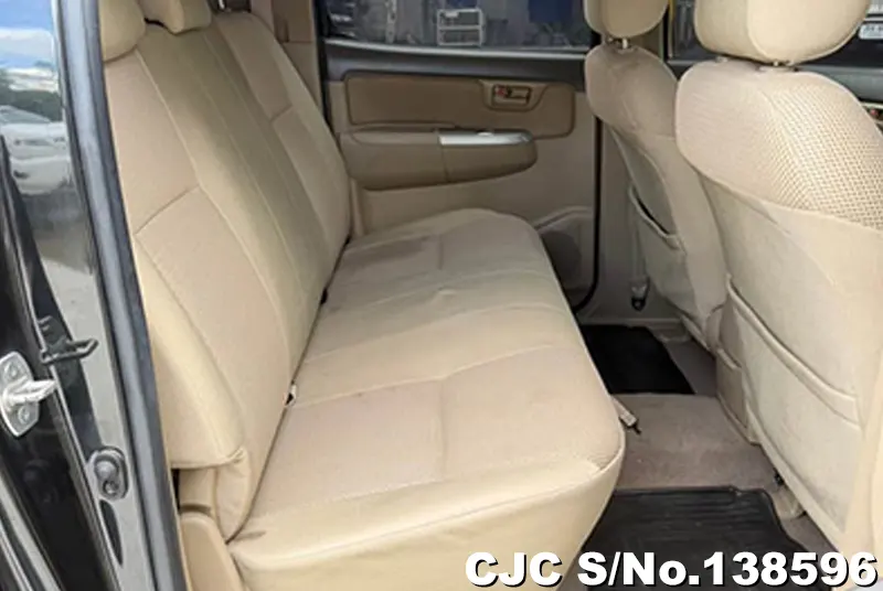 Toyota Hilux in Black for Sale Image 8