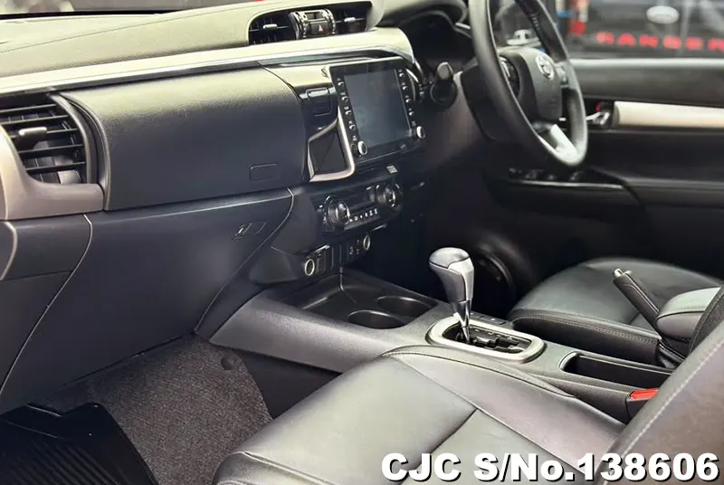 Toyota Hilux in Silver for Sale Image 10