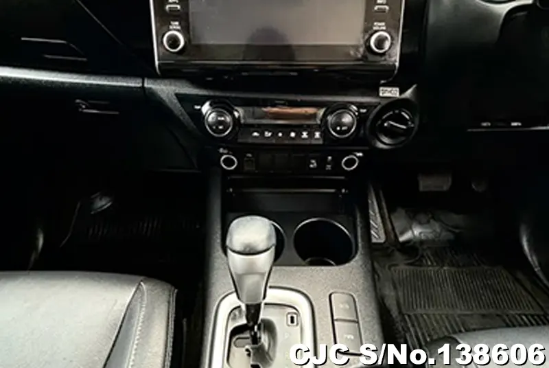 Toyota Hilux in Silver for Sale Image 12