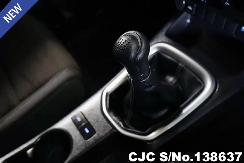 Toyota Hilux in Gray for Sale Image 15