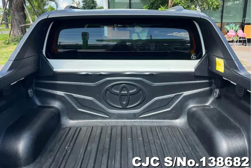Toyota Hilux in White for Sale Image 6
