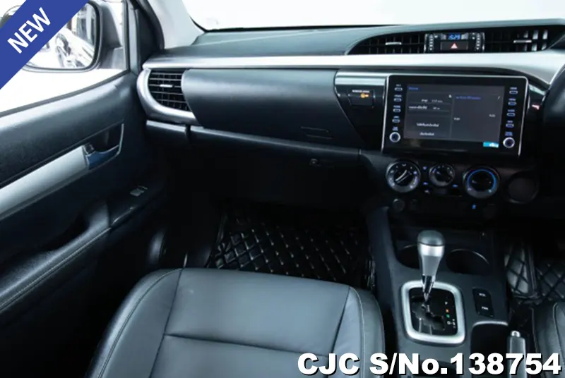 Toyota Hilux in Black for Sale Image 10