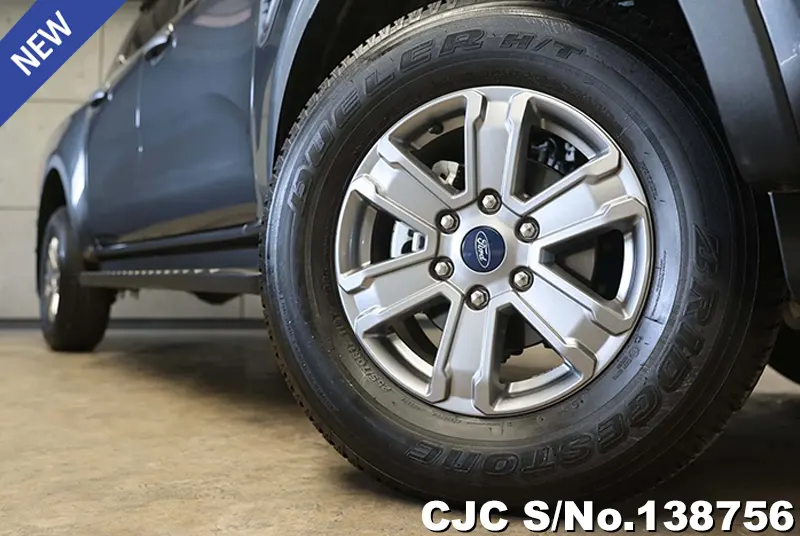 Ford Ranger in Gray for Sale Image 15