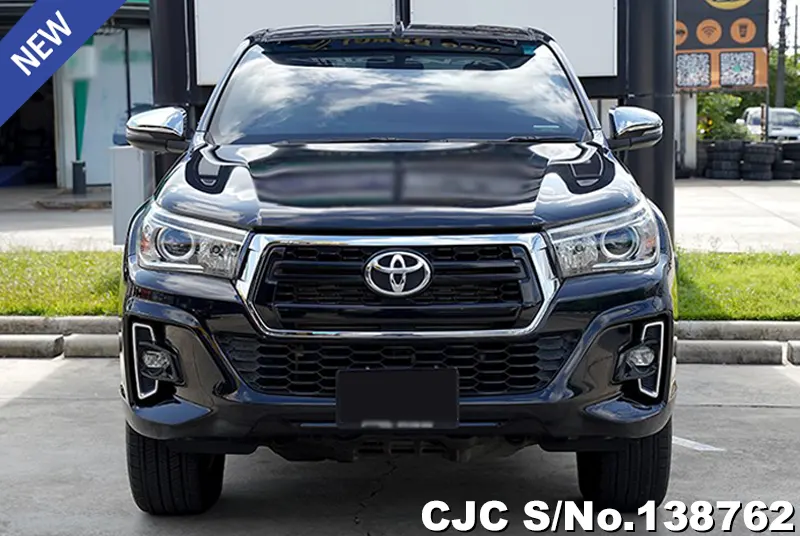 Toyota Hilux in Black for Sale Image 4