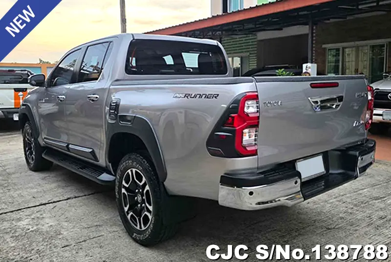 Toyota Hilux in Gray for Sale Image 1