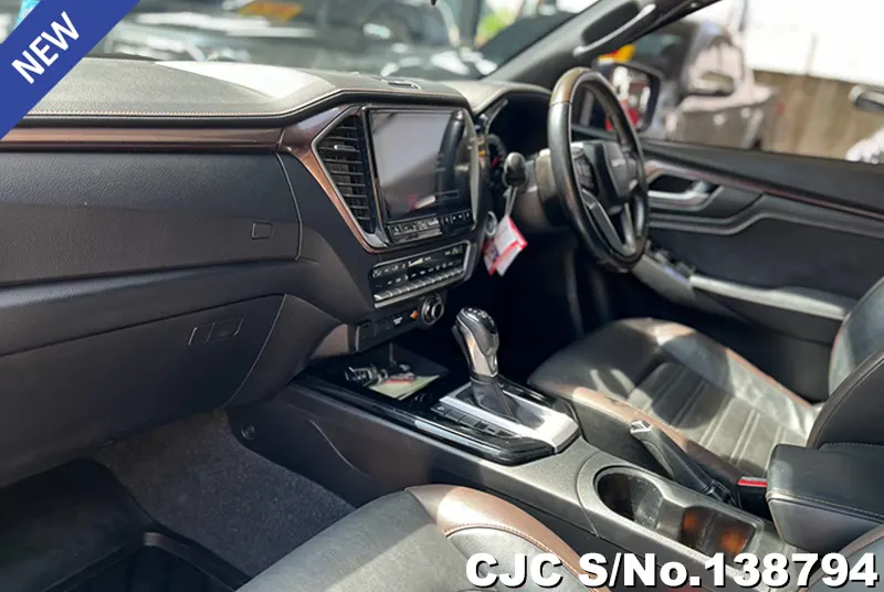 Isuzu D-Max in Gray for Sale Image 9