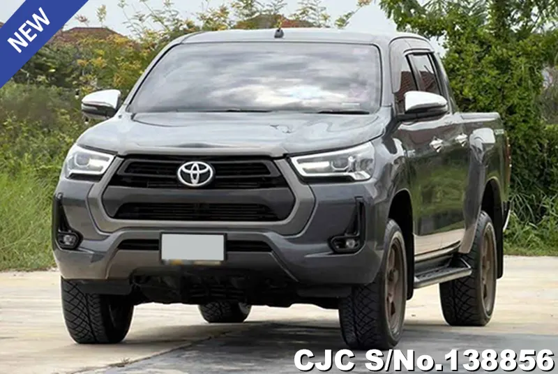 Toyota Hilux in Gray for Sale Image 3