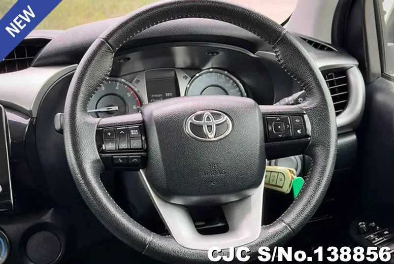 Toyota Hilux in Gray for Sale Image 10