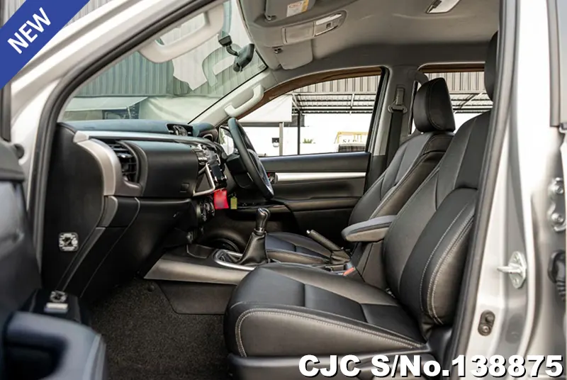 Toyota Hilux in Silver for Sale Image 11