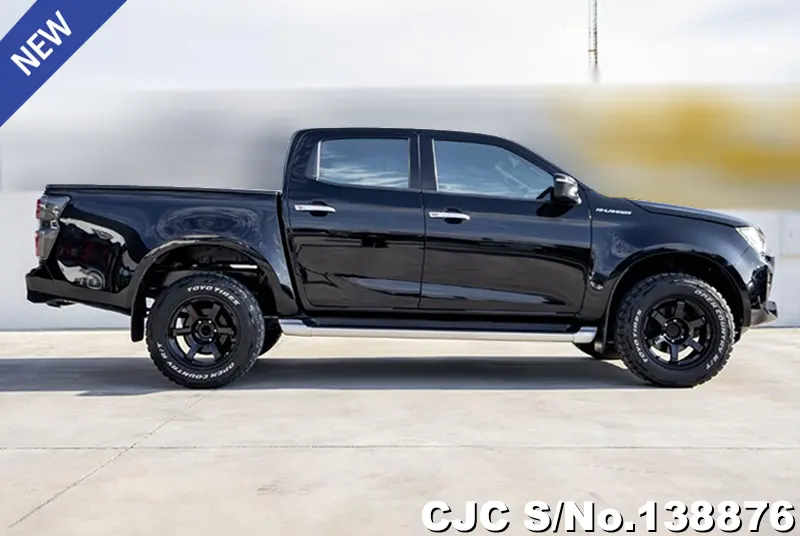 Isuzu D-Max in Black for Sale Image 6