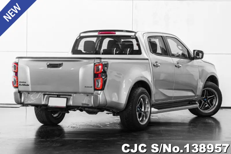 Isuzu D-Max in Silver for Sale Image 2