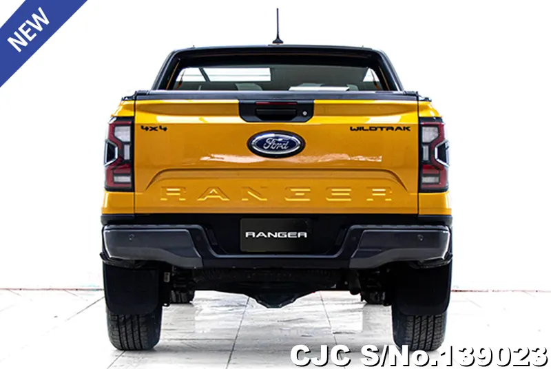 Ford Ranger in Luxe Yellow for Sale Image 3