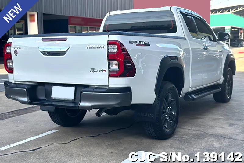 Toyota Hilux in White for Sale Image 2