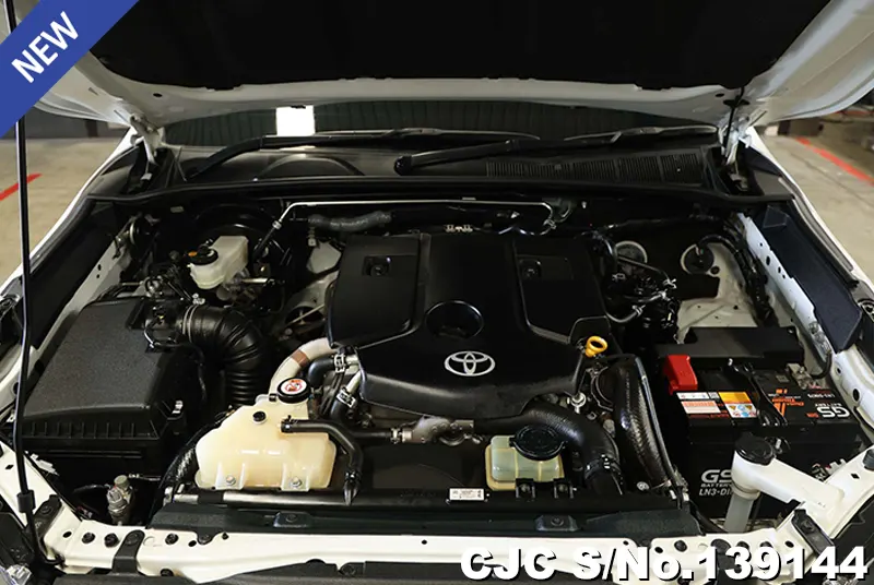 Toyota Hilux in White for Sale Image 14