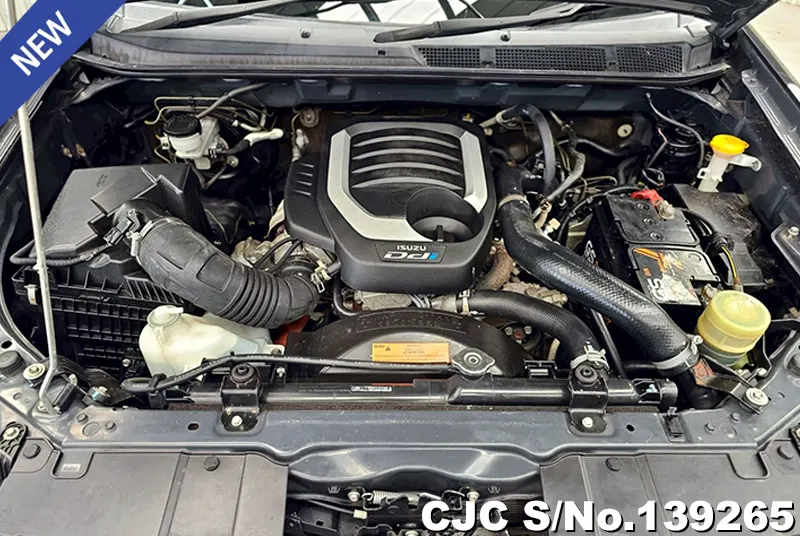Isuzu D-Max in Black for Sale Image 12