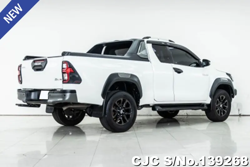 Toyota Hilux in White for Sale Image 1