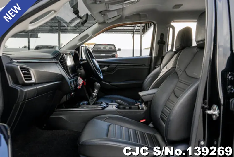 Isuzu D-Max in Black for Sale Image 6