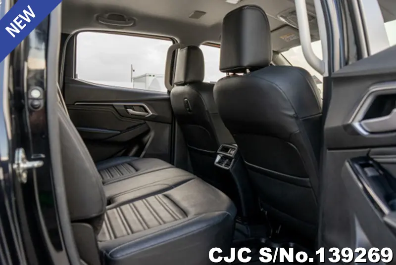 Isuzu D-Max in Black for Sale Image 7