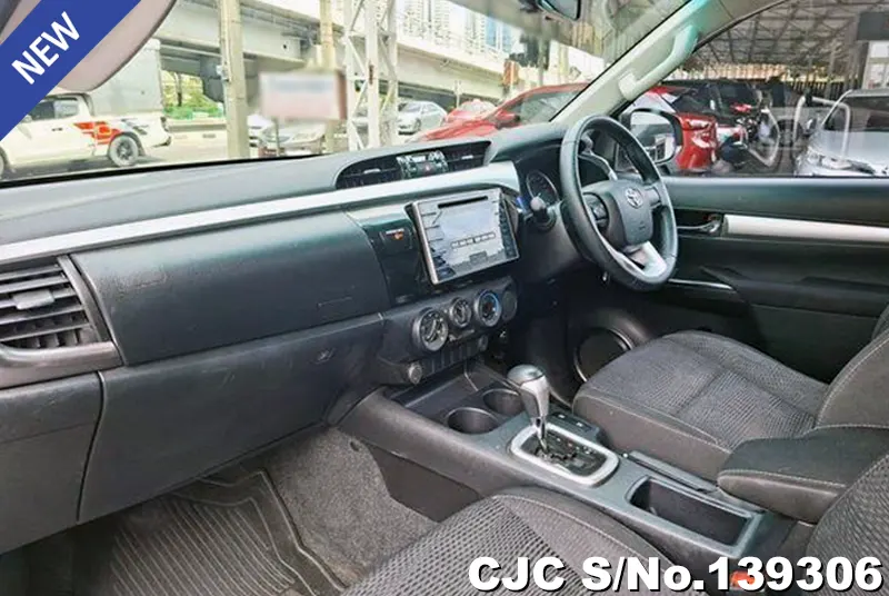 Toyota Hilux in Silver for Sale Image 6
